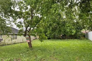 3013 Altoona St, Houston, TX 77026 - Photo 2