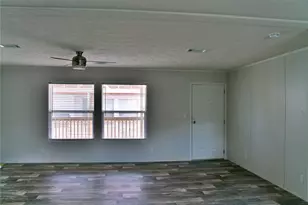 5323 Green Ln, Houston, TX 77066 - Photo 8