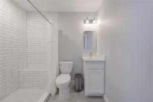 231 W 31st St, Houston, TX 77018 - Photo 32