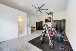 231 W 31st St, Houston, TX 77018 - Photo 30