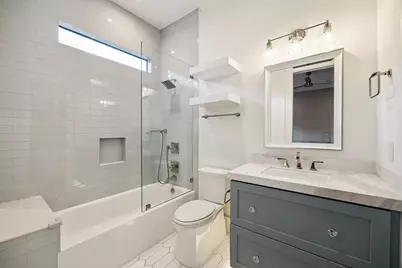 217 W 10th Street, Houston, TX 77008 - Photo 34