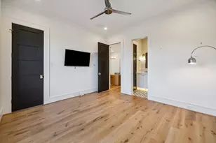 217 W 10th St, Houston, TX 77008 - Photo 30