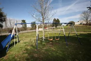 175 Binnacle Ct, Willis, TX 77318 - Photo 24