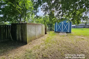 1216 Fair Dr, Angleton, TX 77515 - Photo 22