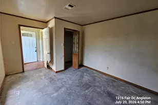 1216 Fair Dr, Angleton, TX 77515 - Photo 6