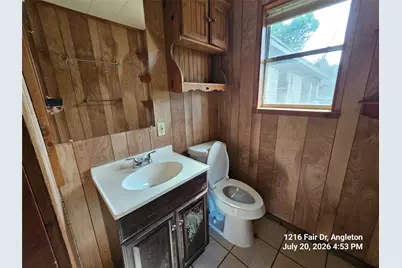 1216 Fair Drive, Angleton, TX 77515 - Photo 18
