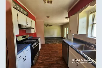 1216 Fair Drive, Angleton, TX 77515 - Photo 10