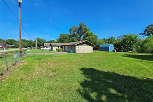 1216 Fair Dr, Angleton, TX 77515 - Photo 2