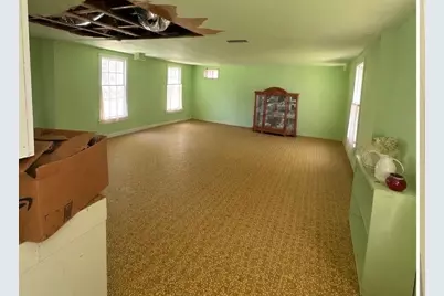 1121 N College Street, Gonzales, TX 78629 - Photo 8