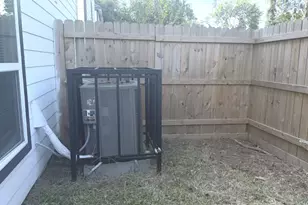 8111 Denton St, Houston, TX 77028 - Photo 20