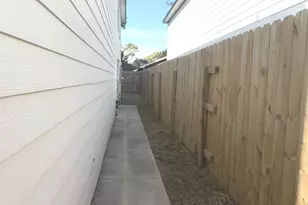 8111 Denton St, Houston, TX 77028 - Photo 2