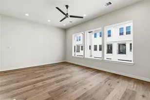 3905 Willowbend Pt Dr, Houston, TX 77025 - Photo 18