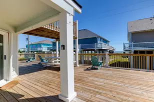 2332 Martinique, Crystal Beach, TX 77650 - Photo 12