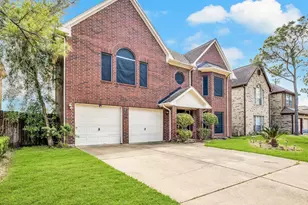 16423 Ash Point Ln, Sugar Land, TX 77498 - Photo 2