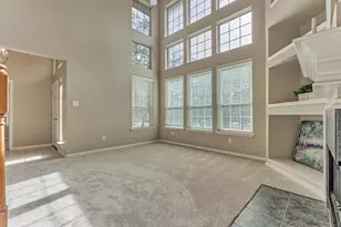 31 Valley Oaks Cir, The Woodlands, TX 77382 - Photo 12