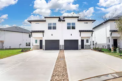 1989 Longmire Villas Court, Conroe, TX 77304 - Photo 1