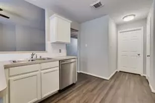 3210 Candlepine Dr, Spring, TX 77388 - Photo 14