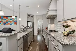 14 Red Barn Way, The Woodlands, TX 77389 - Photo 16