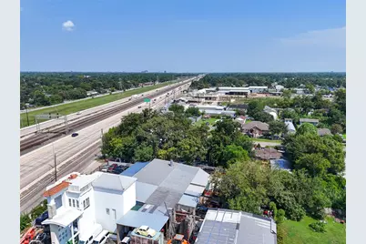 11110 E Hardy Road, Houston, TX 77093 - Photo 4