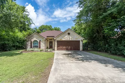 226 Foster Street, Tomball, TX 77375 - Photo 2