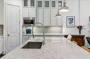 916 Yale St, Houston, TX 77008 - Photo 16