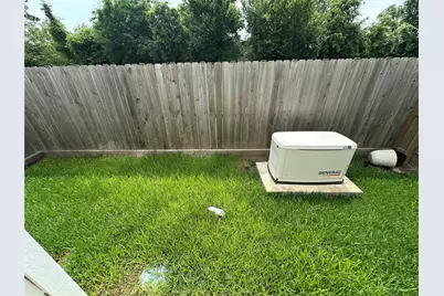 2032 W Tidwell Road, Houston, TX 77091 - Photo 32