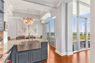 801 E Beach Dr, Galveston, TX 77550 - Photo 30