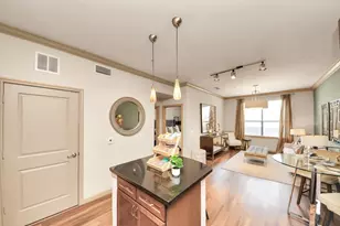 6363 San Felipe St, Houston, TX 77057 - Photo 10