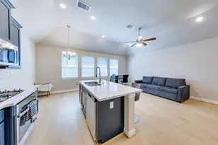 11913 Briarwood Hill Way, Houston, TX 77051 - Photo 6