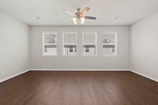 9443 Towne Lake Pkwy, Cypress, TX 77433 - Photo 18