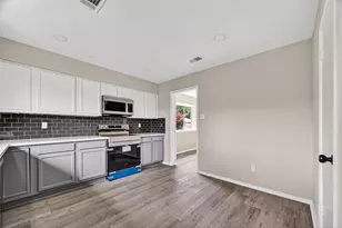 16730 Barkentine Ln, Friendswood, TX 77546 - Photo 14