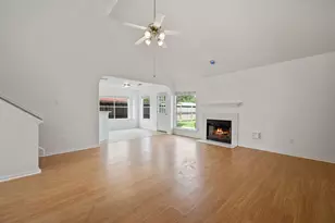 26900 Castlecliff Ln, Kingwood, TX 77339 - Photo 6