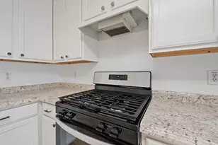 26900 Castlecliff Ln, Kingwood, TX 77339 - Photo 14