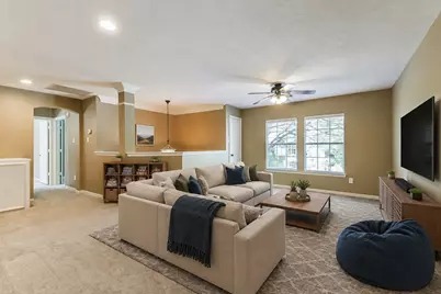 15 Filigree Pines Place, The Woodlands, TX 77382 - Photo 32