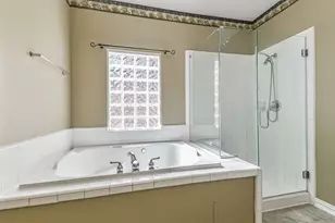 15 Filigree Pines Pl, The Woodlands, TX 77382 - Photo 28