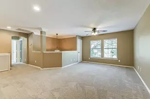 15 Filigree Pines Pl, The Woodlands, TX 77382 - Photo 32