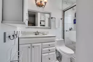 2121 Fountain View Dr, Houston, TX 77057 - Photo 18
