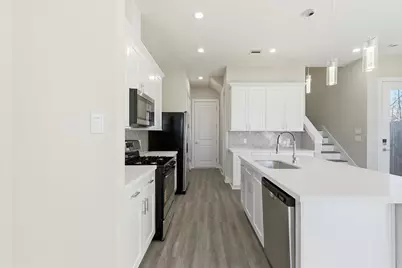 8014 Huntington Springs Lane, Houston, TX 77093 - Photo 14