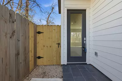 8014 Huntington Springs Lane, Houston, TX 77093 - Photo 4