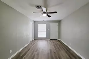 3121 Proswimmer St, Houston, TX 77088 - Photo 6