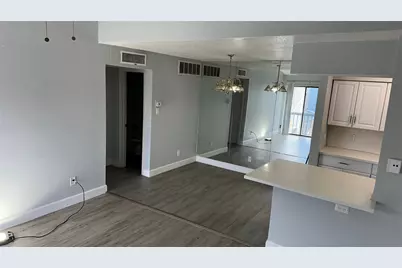 9550 Deering Drive #208, Houston, TX 77036 - Photo 4