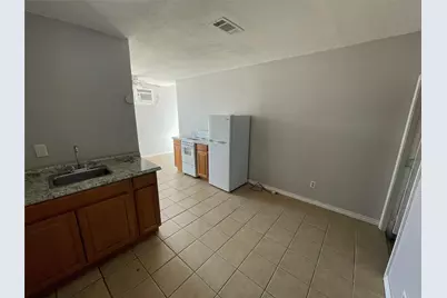 6429 Fm 2218 Road #E, Pleak, TX 77469 - Photo 4