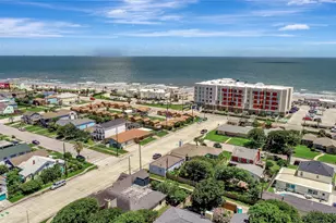 4316 Caduceus Pl, Galveston, TX 77550 - Photo 30