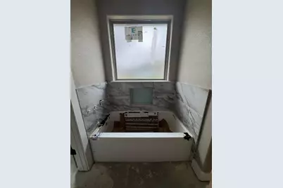 1209 S 14th Street, Nederland, TX 77627 - Photo 6