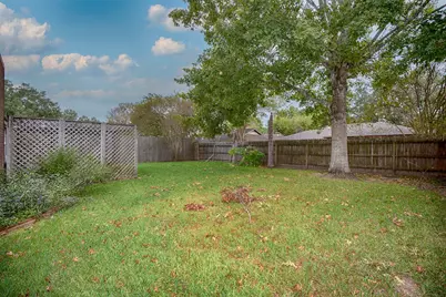 15707 Caprock Drive, Houston, TX 77598 - Photo 16