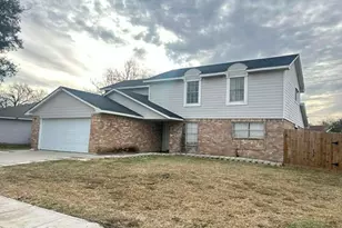 10102 Old Towne Ln, Sugar Land, TX 77498 - Photo 4