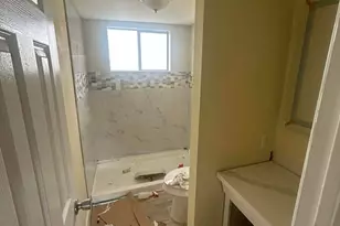 10102 Old Towne Ln, Sugar Land, TX 77498 - Photo 16