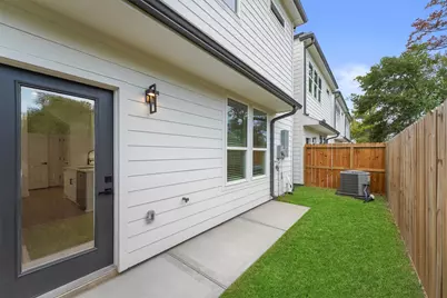 6108 Endeavor Heights Road, Houston, TX 77091 - Photo 24