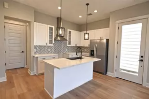 5935 Cebra St, Houston, TX 77091 - Photo 4