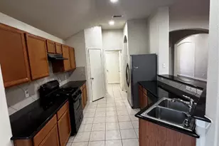 9311 Camelia Crest Ln, Houston, TX 77064 - Photo 10